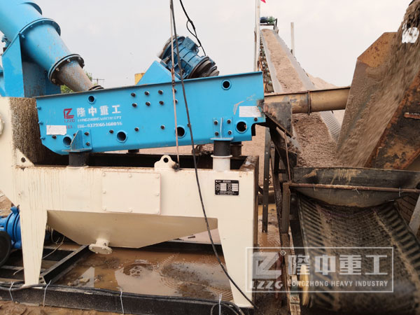 隆中LZ细沙回收机助力砂石行业稳步发展